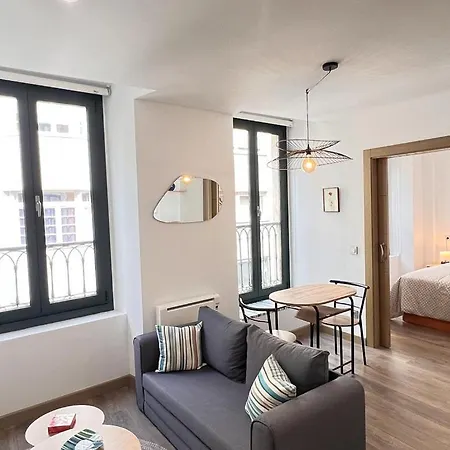 Ruta De Vinos * ヒホン